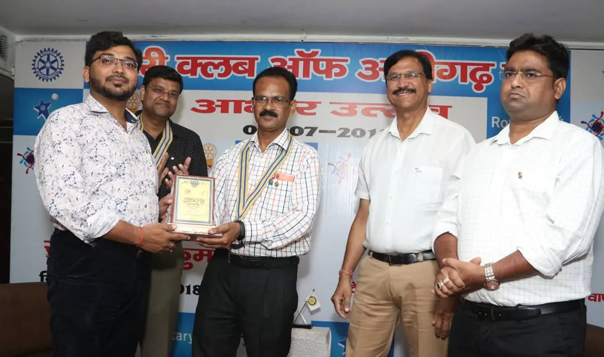 Rotary Club of Aligarh Pearl service project event
