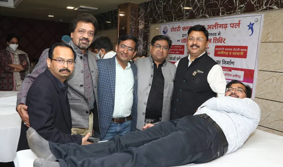 Rotary blood donation service project by Nitin Swaroop